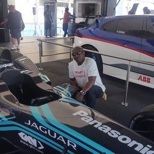 Meet your Posher, Troy